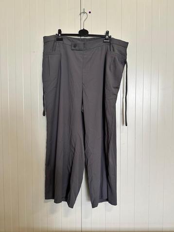 Grijze dames broek. Maat 6XL beschikbaar voor biedingen