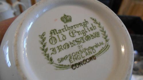engels servies OLD ENGLISH SIMPSONS KLIMOPBLAD FLOWER, Antiek en Kunst, Antiek | Servies los, Ophalen of Verzenden