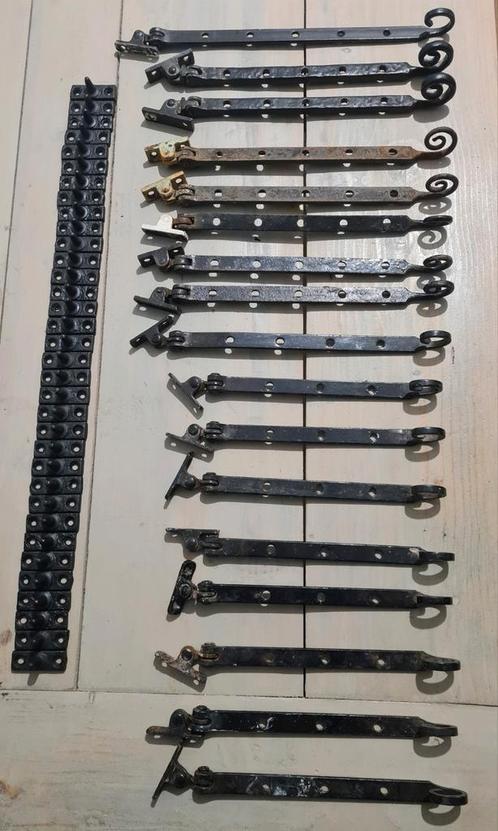 Antieke raamuitzetter met KRUL! raamboom zwart vintage raam, Antiek en Kunst, Antiek | Woonaccessoires, Ophalen of Verzenden