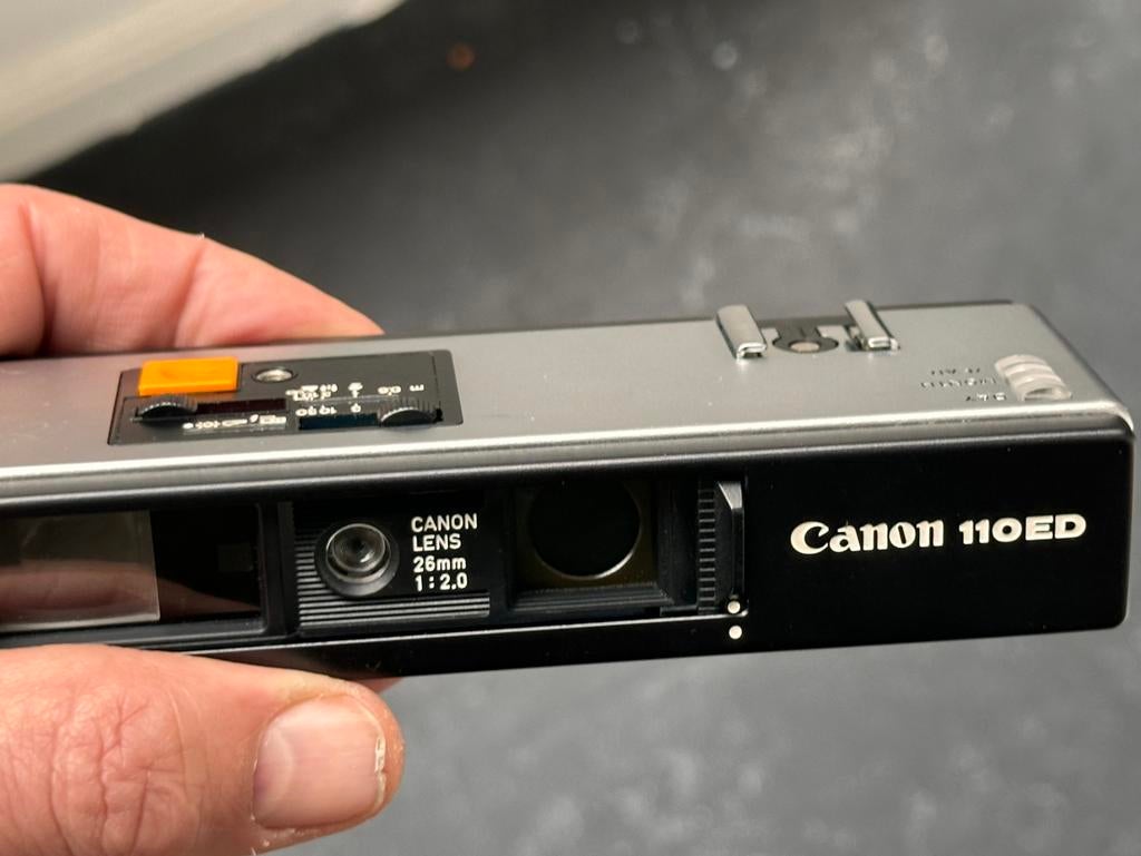 Canon 110 ED analoge point&shoot camera, Audio, Tv en Foto, Fotocamera's Analoog, Ophalen of Verzenden, Gebruikt, Compact, Canon