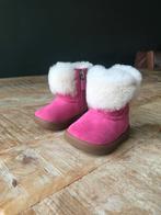 UGG baby maat 16  meisje, Kinderen en Baby's, Ophalen of Verzenden, Zo goed als nieuw, Meisje, Laarsjes