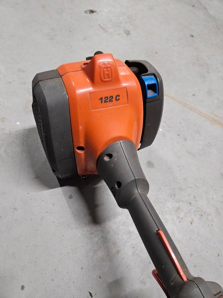 Husqvarna 122C Kantentrimmer - Gebruikt, Tuin en Terras, Bosmaaiers, Gebruikt, Benzine, 10 tot 30 cm, Ophalen