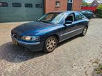 Volvo S60 2.4 170PK 2003 Blauw, Auto's, Voorwielaandrijving, 1442 kg, 74 €/maand, Blauw