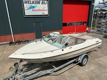 speedboot nieuwstaat compleet met motor en eventueel trailer beschikbaar voor biedingen