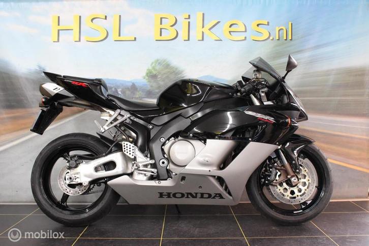 Honda CBR 1000RR Fireblade, Motoren, Motoren | Honda, Bedrijf, Sport, meer dan 35 kW
