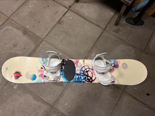 Snowboard generics 145, Sport en Fitness, Snowboarden, Gebruikt, Board, Verzenden