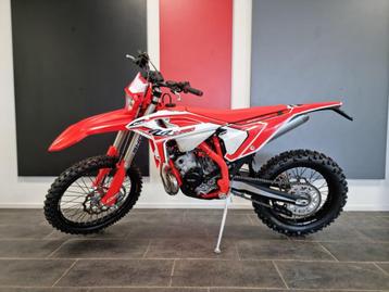 Beta 200 RR 2T X-Pro Enduro - Modeljaar 2025 - Demo - 160 km beschikbaar voor biedingen