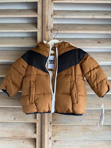 Baby winterjas DKNY 12 maanden beschikbaar voor biedingen