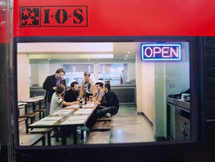 IS OOK SCHITTEREND  ( IOS )  -  OPEN, Cd's en Dvd's, Cd's | Pop, Zo goed als nieuw, 2000 tot heden, Ophalen of Verzenden