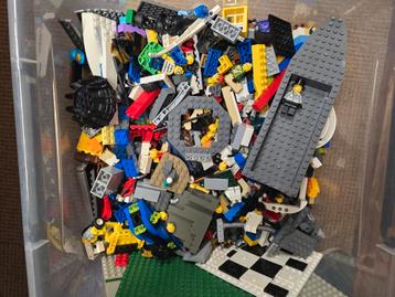 Zo'n 5 kilo lego beschikbaar voor biedingen