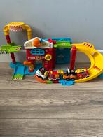 VTech Toet Toet Auto Brandweerkazerne, Hobby en Vrije tijd, Gezelschapsspellen | Bordspellen, Een of twee spelers, Ophalen, Zo goed als nieuw