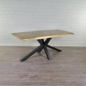 22007 eettafel mangohout, industriele look