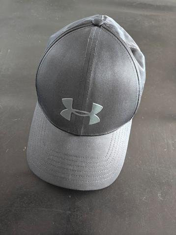 Under Armour zwarte pet beschikbaar voor biedingen
