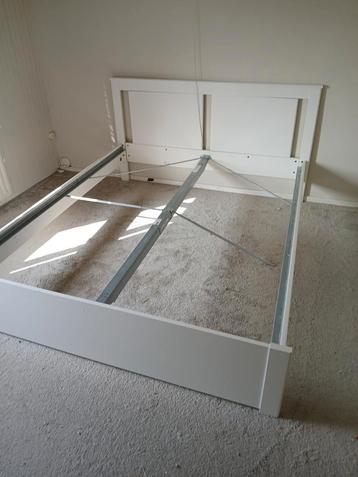 Ikea songesand 160x200 onderdelen ook los te koop beschikbaar voor biedingen