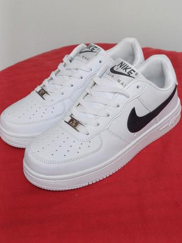 Air Force 1.  Maat: 37. beschikbaar voor biedingen