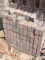 Cobblestones GRATIS..., Tuin en Terras, Ophalen, Gebruikt, Klinkers, Minder dan 5 m²