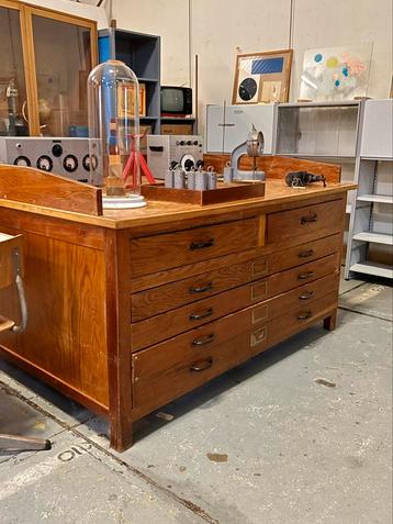 Vintage ladekast  beschikbaar voor biedingen
