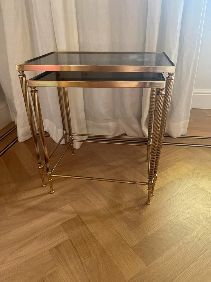 Bijzettafel bijzettafeltje messing goud rookglas, Huis en Inrichting, Tafels | Bijzettafels, Gebruikt, Rond, 45 tot 60 cm, Minder dan 55 cm