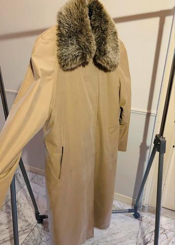 Fijne Maura beige jas Claudia Sträter maat 40 beschikbaar voor biedingen