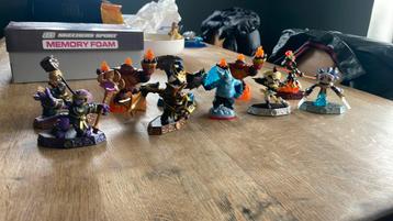 Allemaal skylander poppetjes beschikbaar voor biedingen