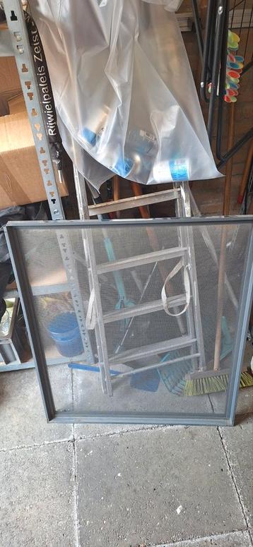 Raamhor Luxaflex beschikbaar voor biedingen
