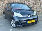 Peugeot 107 1.0-12V XS Urban Move, Voorwielaandrijving, Gebruikt, 4 stoelen, Origineel Nederlands