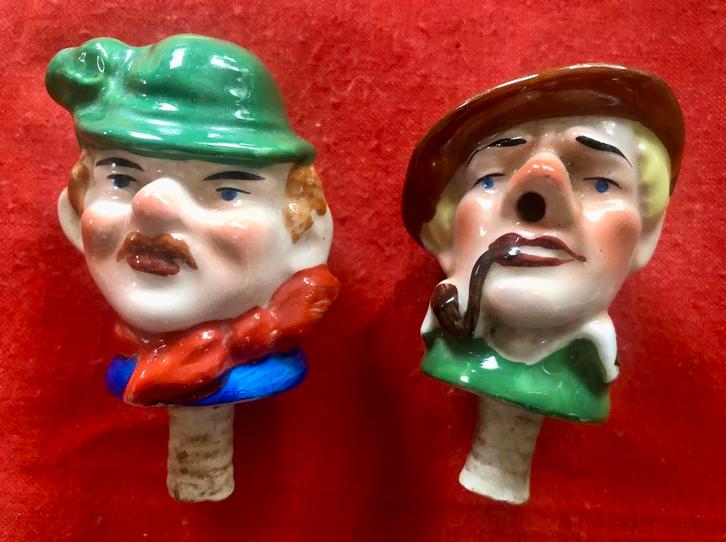 2 Schenkkurken. Gekleurd en Geglazuurd Steengoed. Vintage, Antiek en Kunst, Curiosa en Brocante, Ophalen