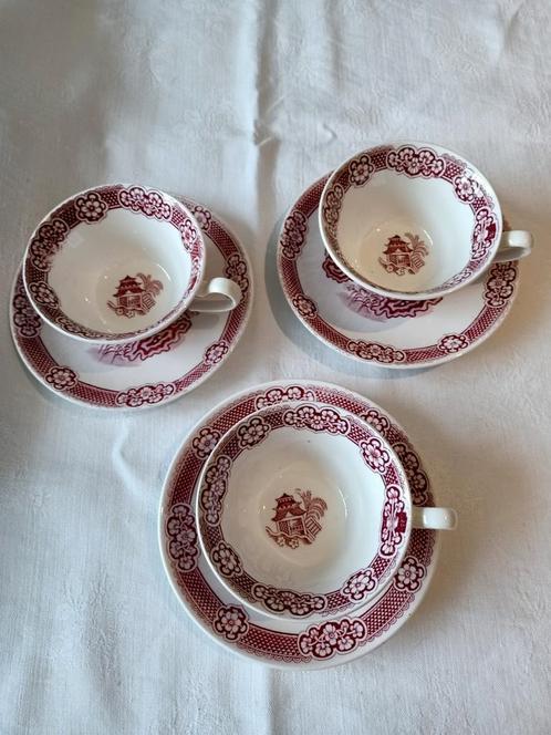 kop en schotel 3 sets gemerkt Petrus Regout Chinois, Antiek en Kunst, Antiek | Servies los, Ophalen of Verzenden