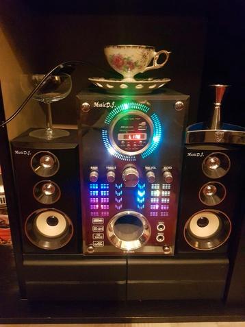 Music D.J Stereo (Leeuwarden) beschikbaar voor biedingen