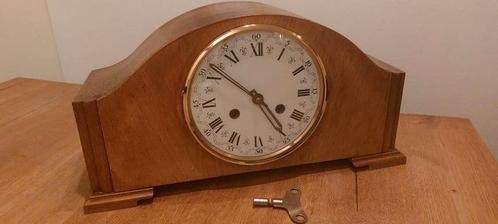 Prachtige Pendule. Eiken (met sleutel), Antiek en Kunst, Antiek | Klokken, Ophalen of Verzenden