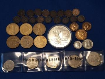 Oude munten, herinneringsserie 1940–1945 + een 5 dollar stuk beschikbaar voor biedingen