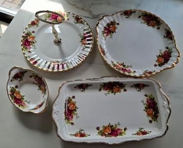 Royal Albert Old Country Roses schalen / serveerschalen beschikbaar voor biedingen