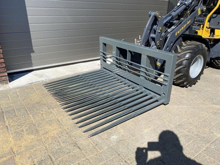 tegelriek 130 cm NIEUW (giant / eurotrac aansluiting), Zakelijke goederen, Machines en Bouw | Onderdelen
