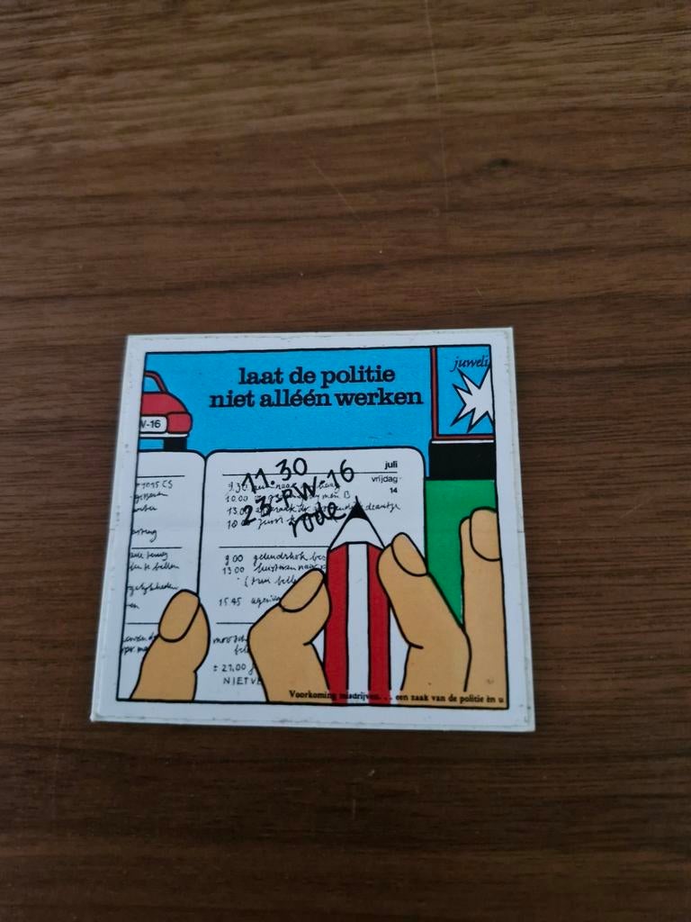 4312Oude reclame sticker'Laat de politie niet alleen werken', Ophalen of Verzenden
