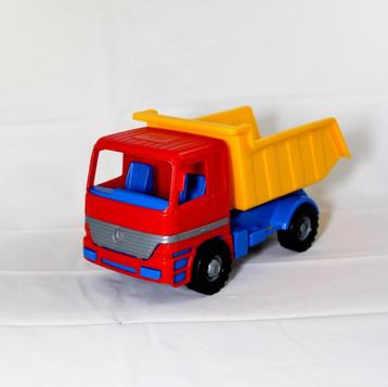 Dump Truck beschikbaar voor biedingen