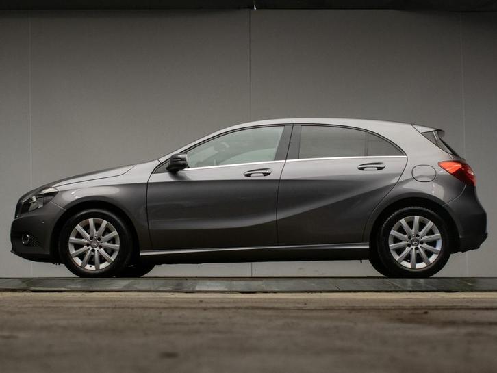 Mercedes-Benz A-klasse 180 Ambition Sport (NAVI,XENON,LED,CR, Auto's, Mercedes-Benz, Bedrijf, Te koop, A-Klasse, ABS, Airbags
