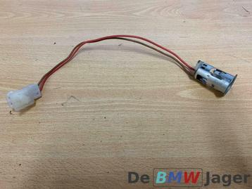12 volt aansluiting BMW 3-serie E90 61346947184 beschikbaar voor biedingen