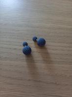 oorbellen bolletjes blauw, Sieraden, Tassen en Uiterlijk, Oorbellen, Overige materialen, Blauw, Ophalen of Verzenden, Zo goed als nieuw