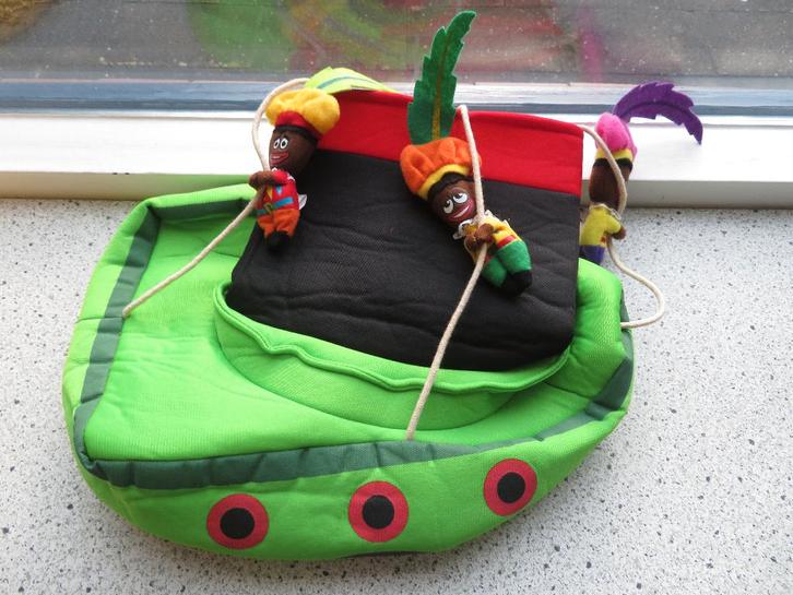 Sinterklaasactie Stoomboot muts hoed met 10 vrolijke pietjes, Diversen, Sinterklaas, Gebruikt, Ophalen of Verzenden