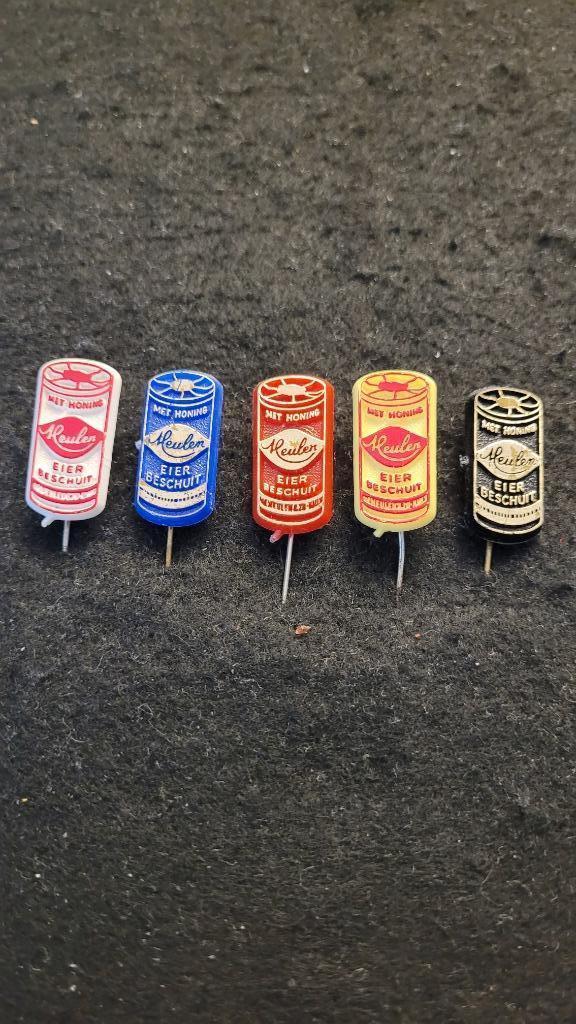 van der Meulen beschuit Hallum speldjes, Verzamelen, Speldjes, Pins en Buttons, Zo goed als nieuw, Speldje of Pin, Merk, Verzenden