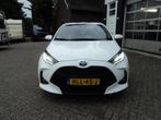 Toyota Yaris 1.5 Hybrid Business Plus Camera Cruise, Gebruikt, 450 kg, Wit, 1490 cc