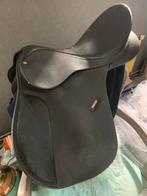 Wintec wide 17,5 inch veelzijdigheidszadel, Dieren en Toebehoren, Paarden en Pony's | Zadels, Ophalen, Gebruikt, Recreatie