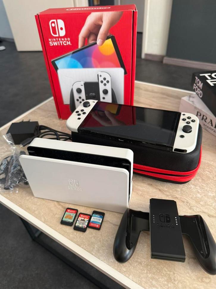 Nintendo Switch OLED., Spelcomputers en Games, Spelcomputers | Nintendo Switch, Zo goed als nieuw, Switch OLED, Ophalen of Verzenden