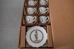 Te koop 6 kop met schoteltjes manneke pis Brussel, Ophalen of Verzenden, Nieuw, Porselein, Kop en/of schotel