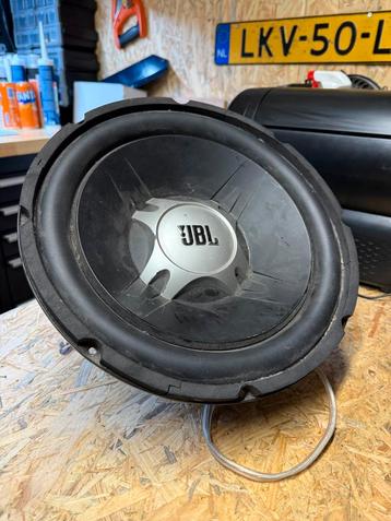 Jbl subwoofer beschikbaar voor biedingen