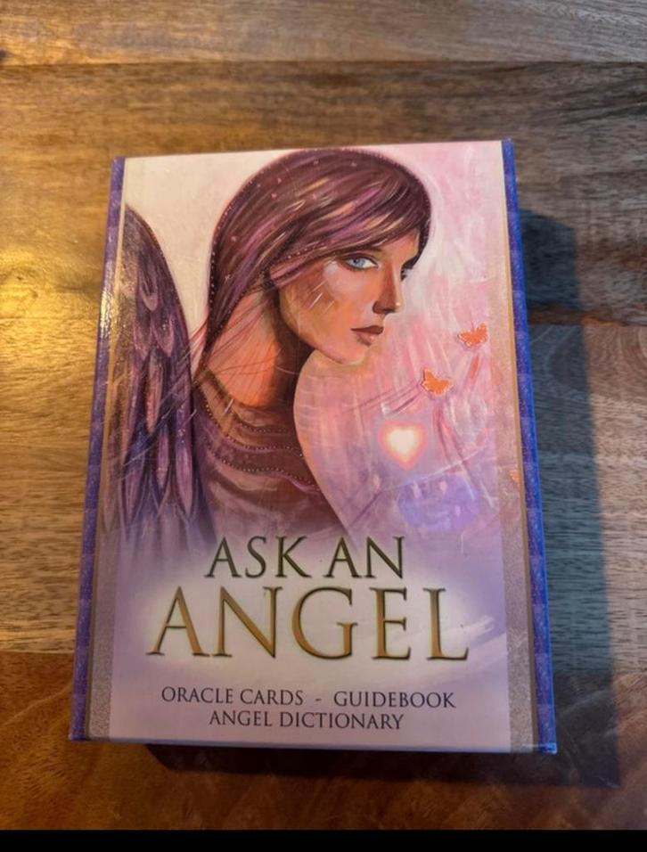 Ask an Angel Engelstalige Orakelkaarten, Boeken, Esoterie en Spiritualiteit, Zo goed als nieuw, Achtergrond en Informatie, Spiritualiteit algemeen
