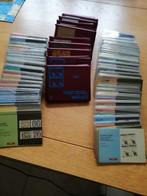 Doos met veel PTT Postzegel Mapjes, Postzegels en Munten, Postzegels | Volle albums en Verzamelingen, Ophalen of Verzenden, Nederland