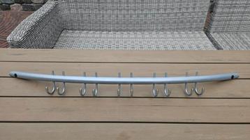 Aluminium kapstok  beschikbaar voor biedingen