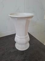 Elegante witte vaas, Ophalen, Wit, Aardewerk of Porselein, Zo goed als nieuw