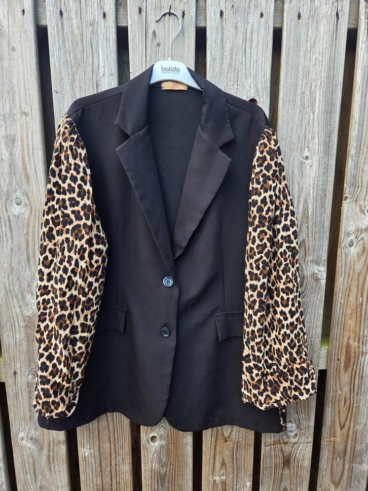 Dames Blazer met Luipaardprint Mouwen - Maat 44/46, Kleding | Dames, Jasjes, Kostuums en Pakken, Gedragen, Jasje, Maat 46/48 (XL) of groter